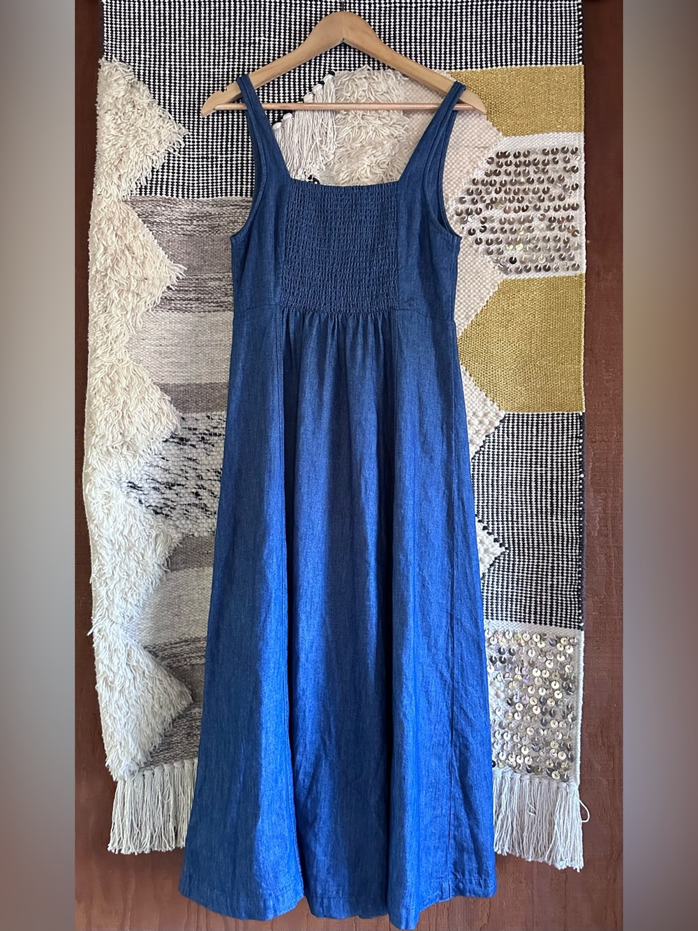 Old Navy cotton chambray Midi Dress - Picture 3 of 3